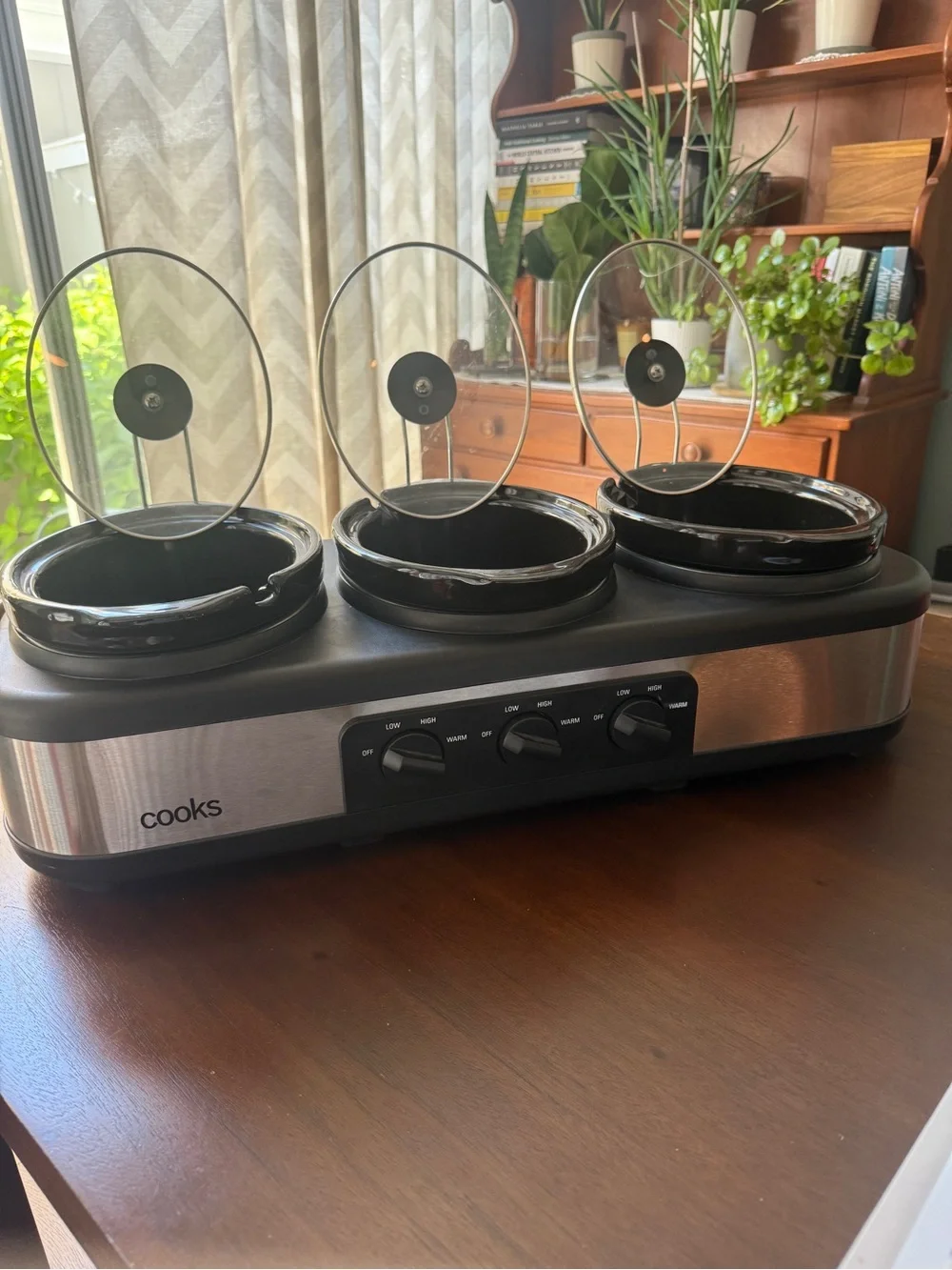 Cooks 3-Bay Slow Cooker Station - Black and Silver